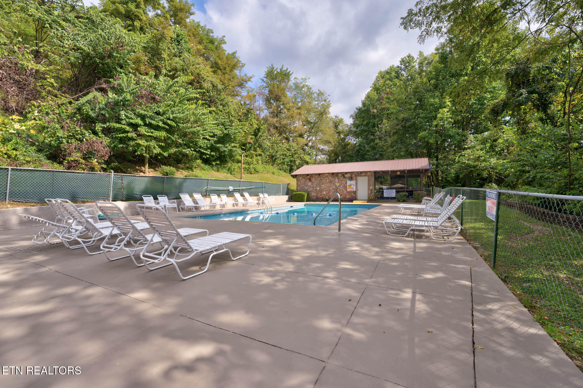 1081 Cove Road, Unit 613 Sevierville, TN 37876 - Photo 21 of 33 English Mountain Condo-41