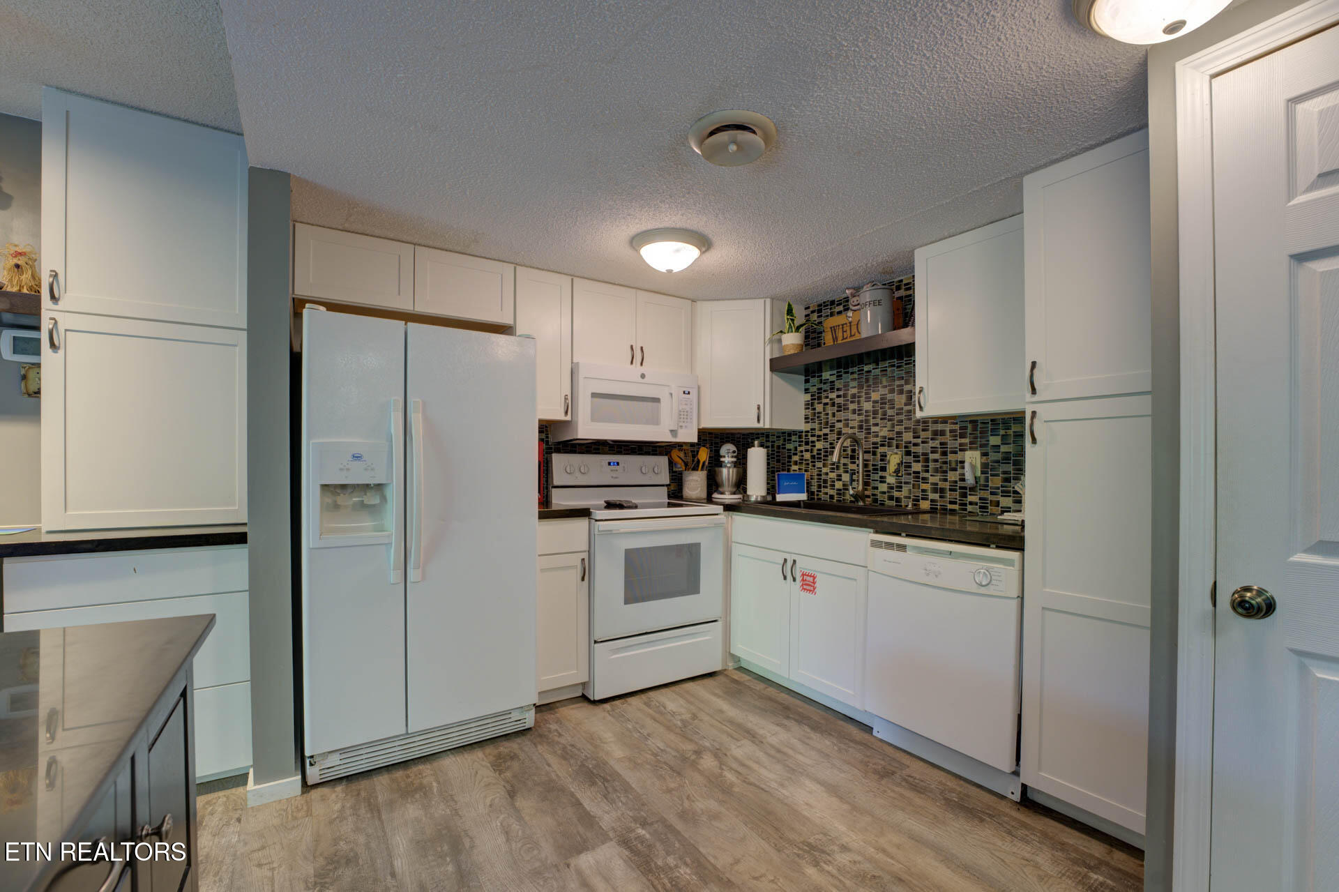 1081 Cove Road, Unit 613 Sevierville, TN 37876 - Photo 10 of 33 English Mountain Condo-22