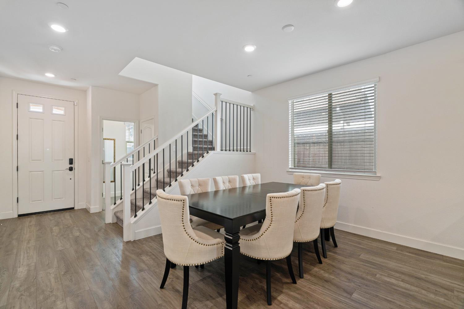 1032 Sebago Street Roseville, CA 95747 - Photo 8 of 49