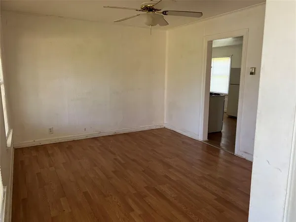 wooden floor in a empty room
