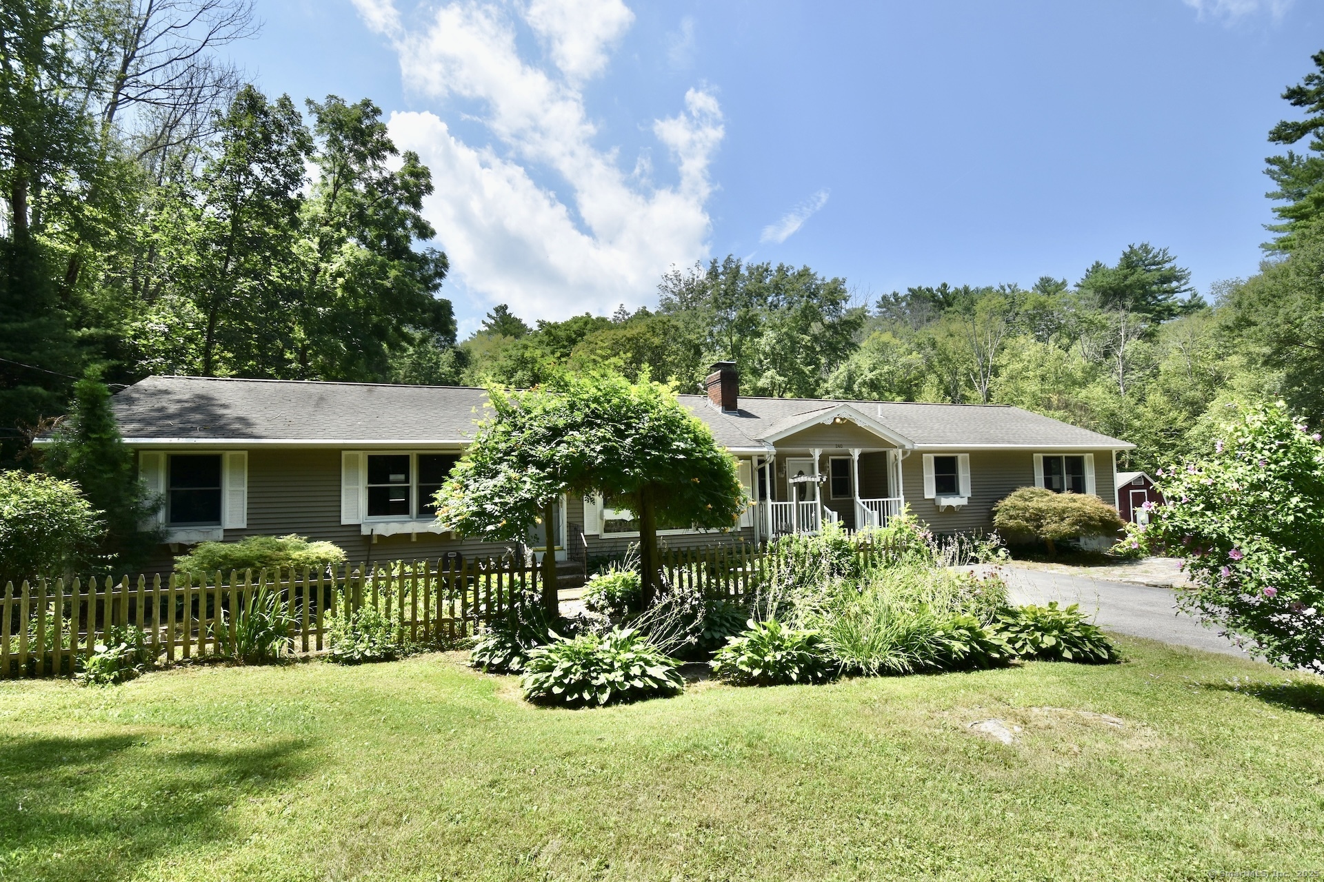 240 Ravenelle Road Thompson, CT 06255 - Photo 1 of 1 Gallery Image 1