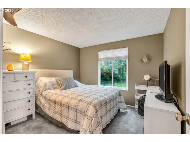 $399,000 | 2390 Northeast Spruce Avenue, Gresham, OR 97030