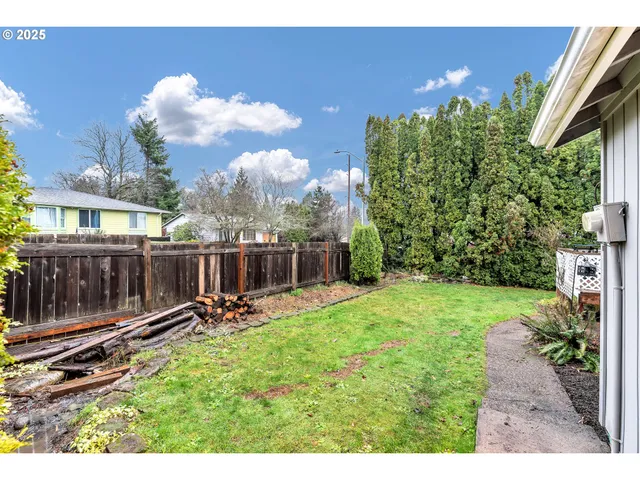 $399,000 | 2390 Northeast Spruce Avenue, Gresham, OR 97030