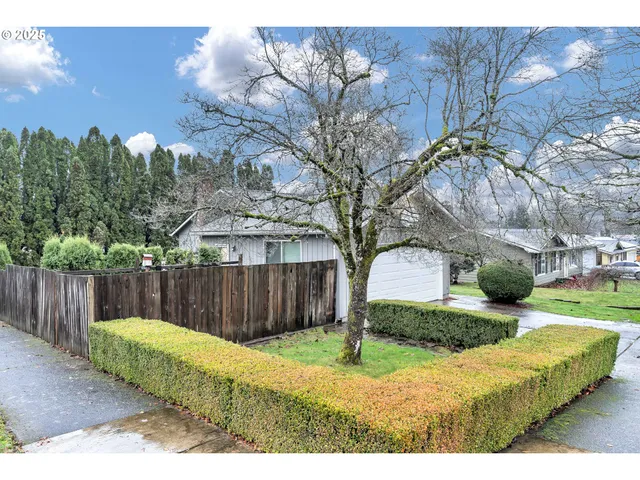 $399,000 | 2390 Northeast Spruce Avenue, Gresham, OR 97030