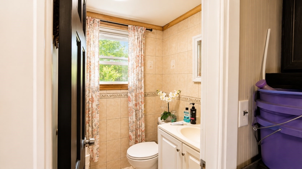 19 Porter Road Bellingham, MA 02019 - Photo 10 of 20