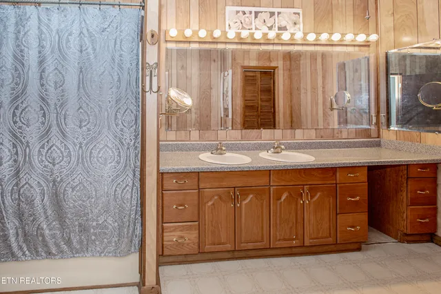 $260,000 | 1935 Sterchi Street, Knoxville, TN 37921