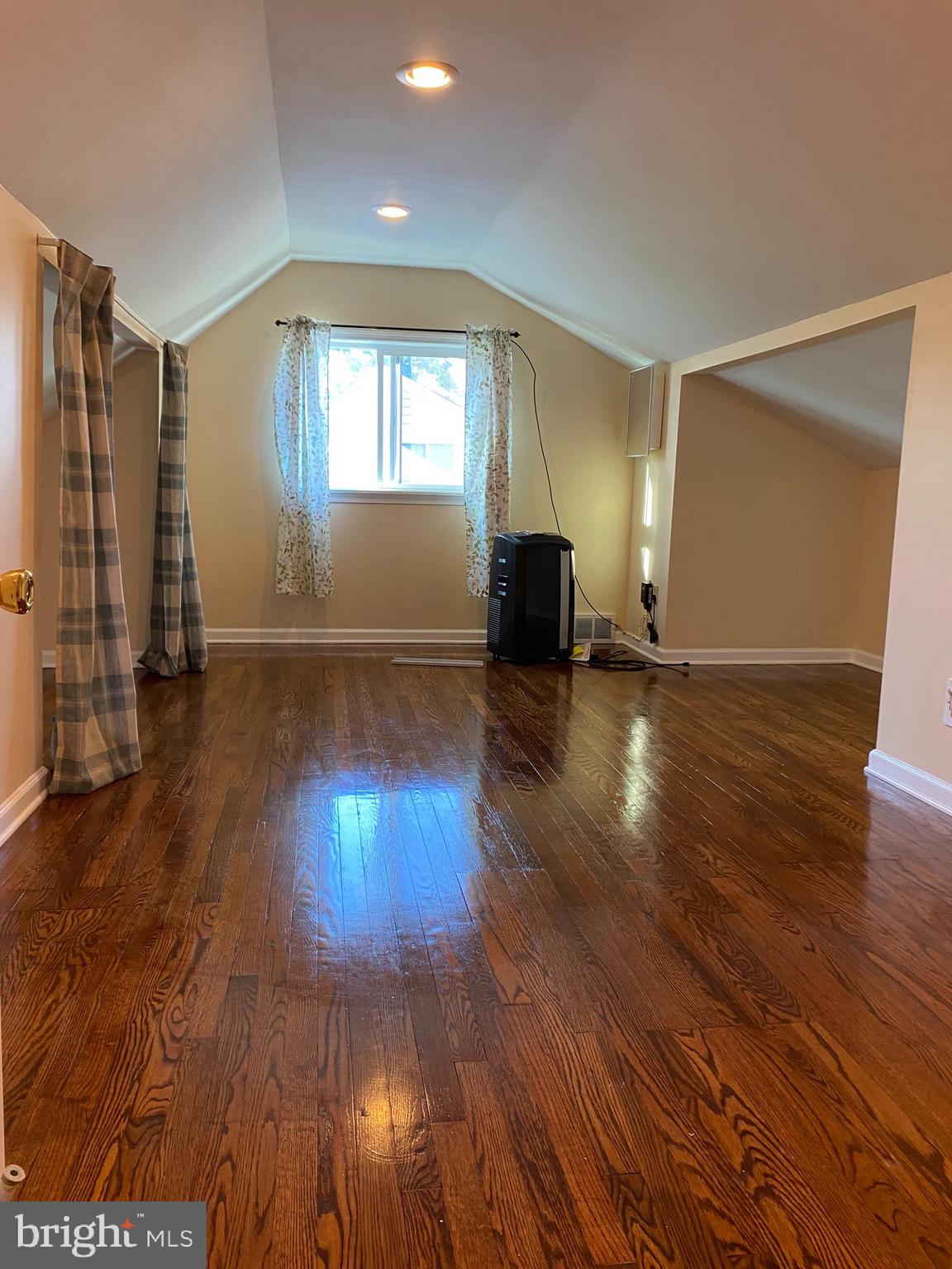 20 Matthews Road Newark, DE 19713 - Photo 16 of 18 The Third Bedroom