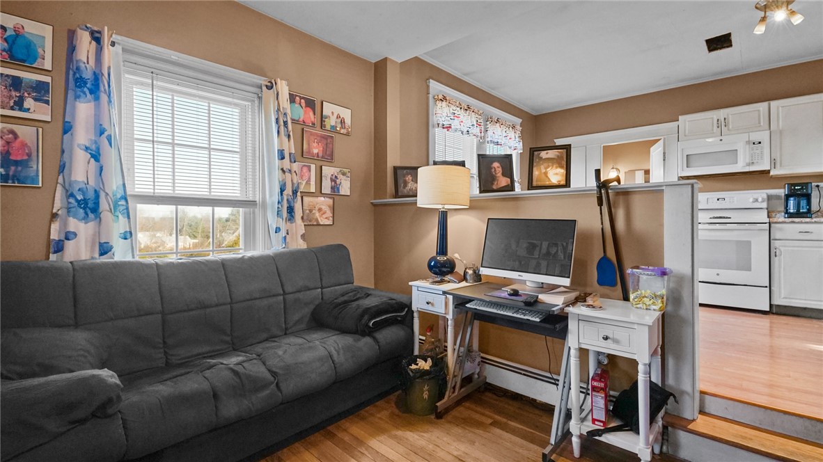 108 Mendon Road North Smithfield, RI 02896 - Photo 23 of 37