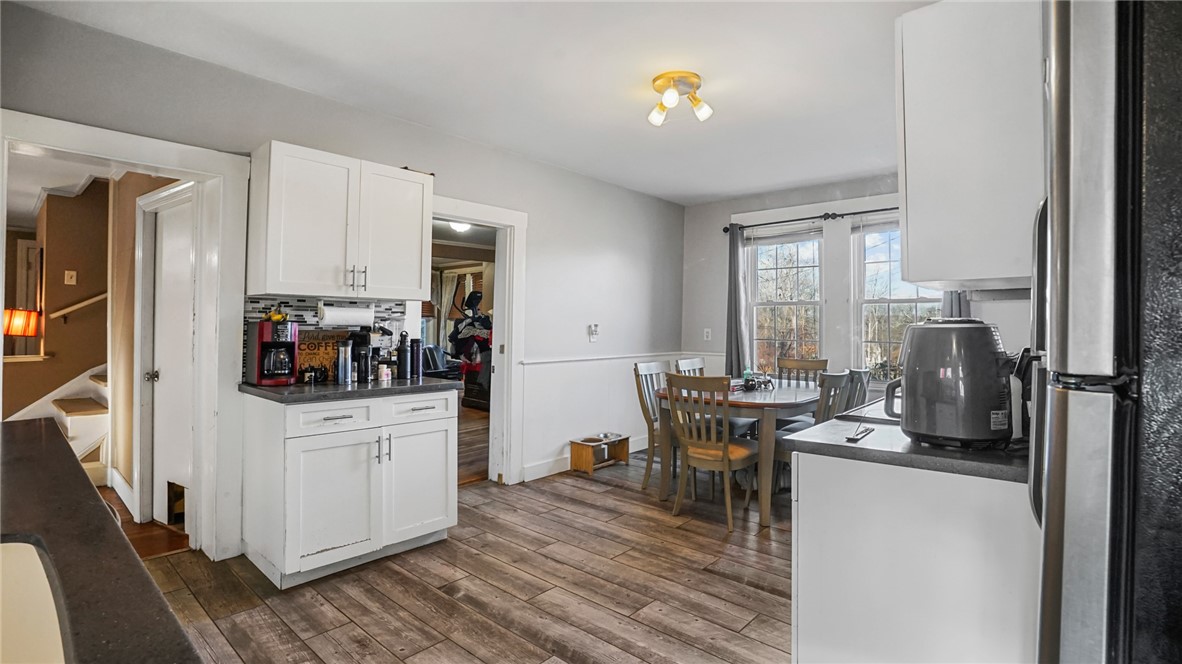 108 Mendon Road North Smithfield, RI 02896 - Photo 6 of 37