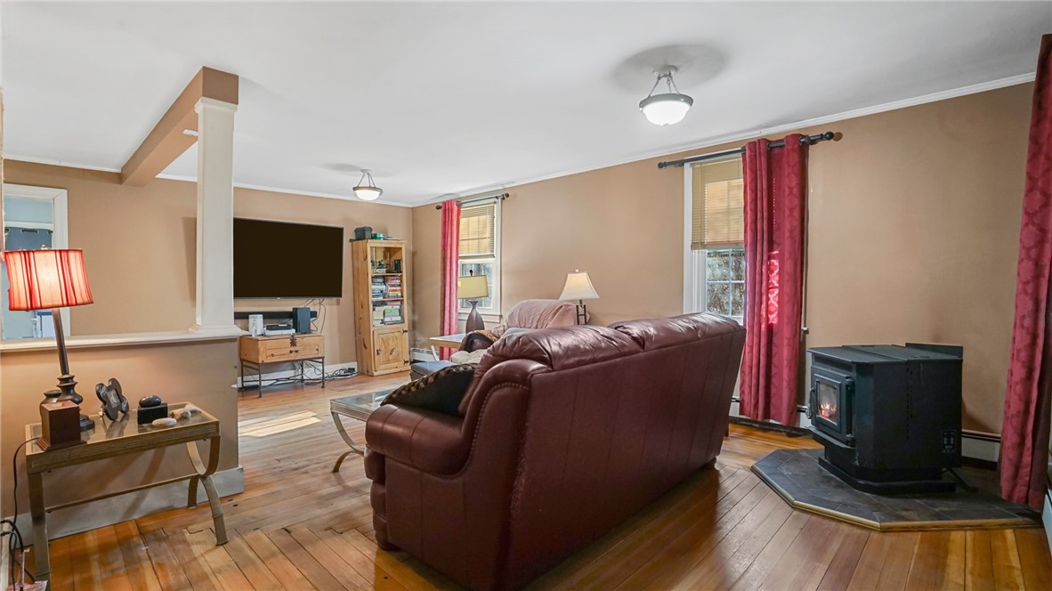 108 Mendon Road North Smithfield, RI 02896 - Photo 10 of 37