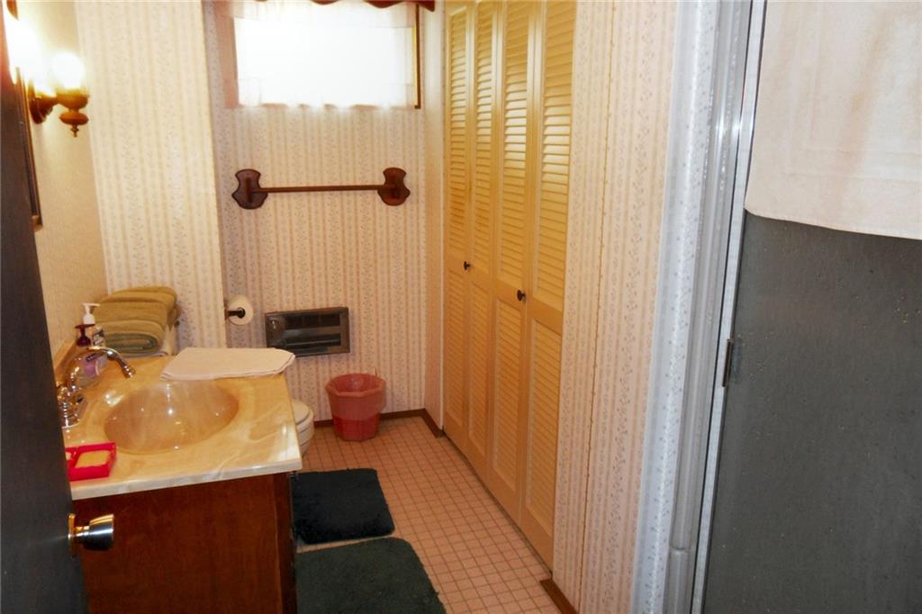 529 State Park Road New Alexandria, PA 15670 - Photo 13 of 25