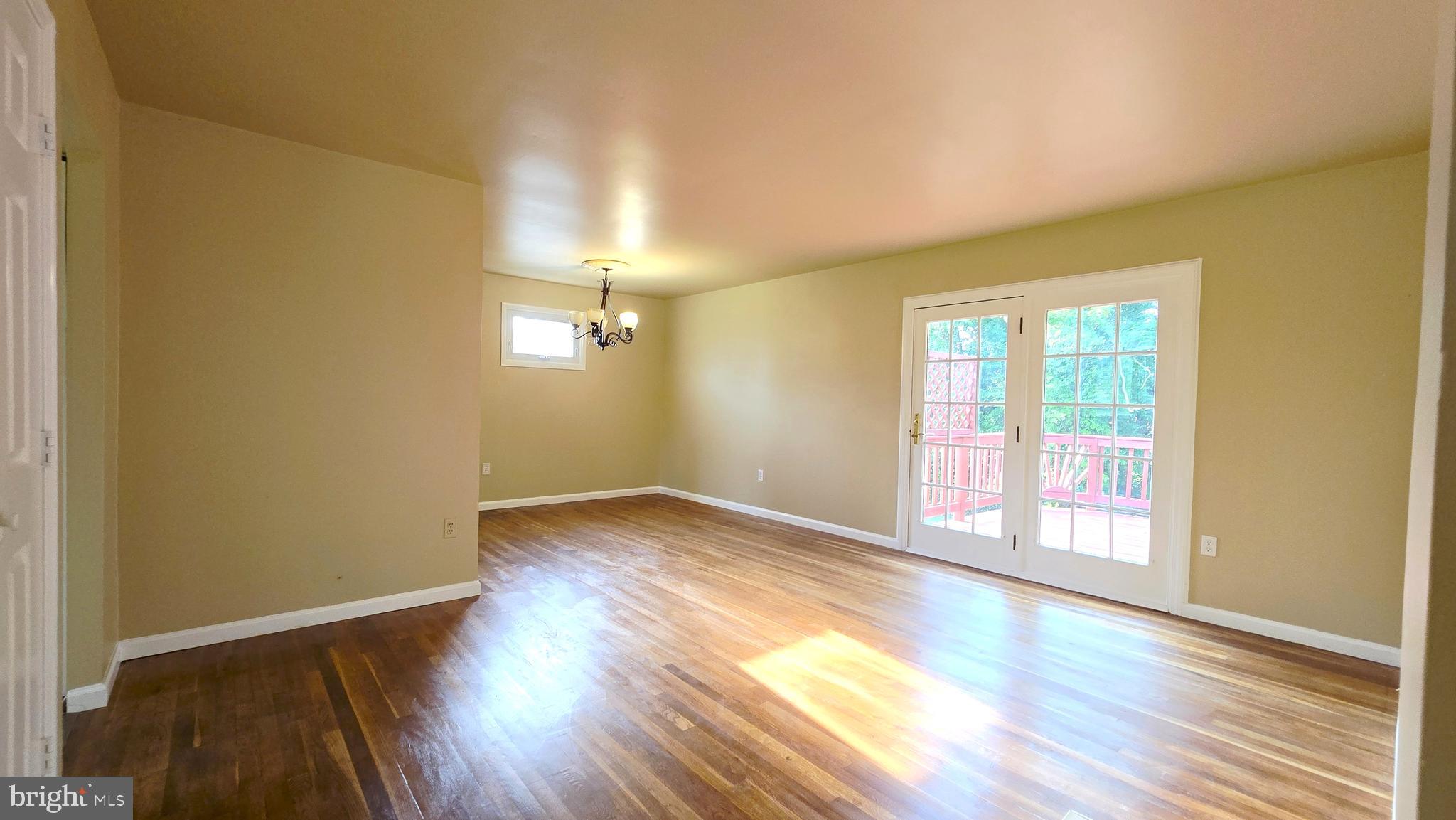 5020 Paducah Road College Park, MD 20740 - Photo 12 of 64 Large Living-Dining Room