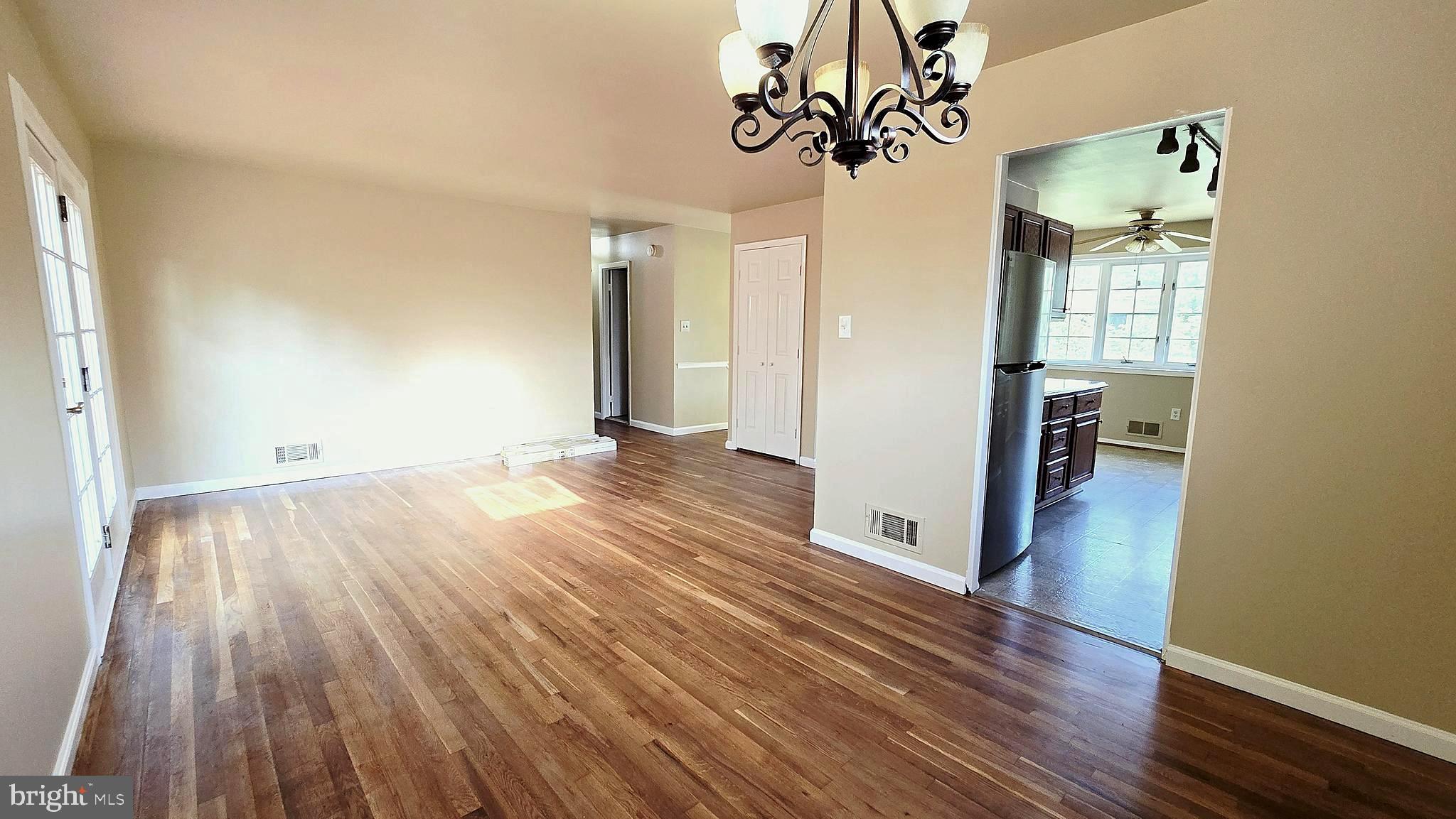 5020 Paducah Road College Park, MD 20740 - Photo 13 of 64 Large Living-Dining Room