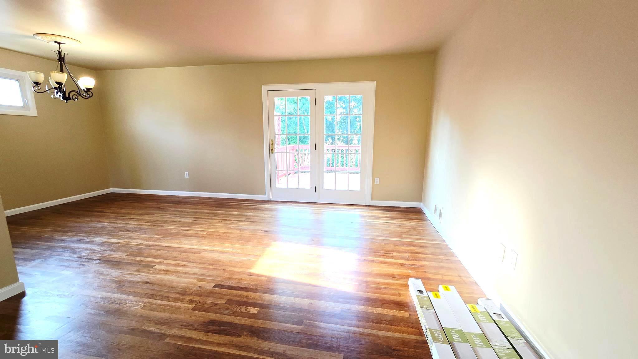 5020 Paducah Road College Park, MD 20740 - Photo 14 of 64 Large Living-Dining Room