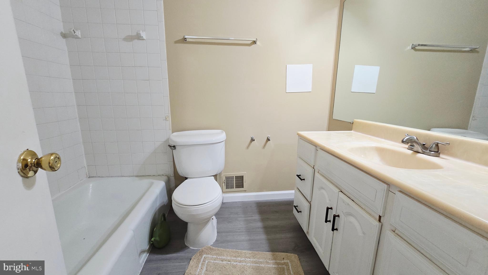 5020 Paducah Road College Park, MD 20740 - Photo 36 of 64 Hallway Full Bathroom
