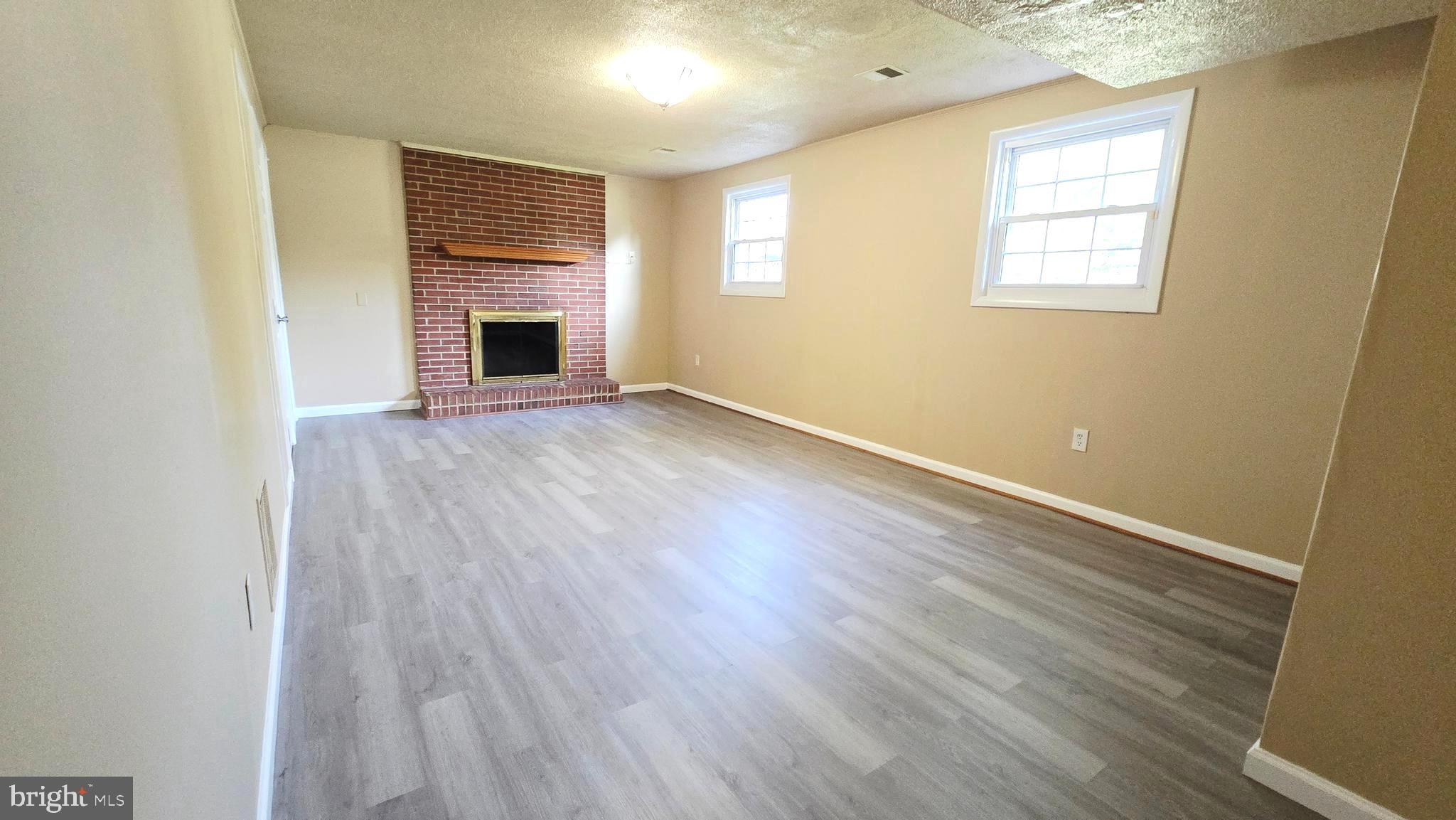 5020 Paducah Road College Park, MD 20740 - Photo 41 of 64 Expansive Family Room