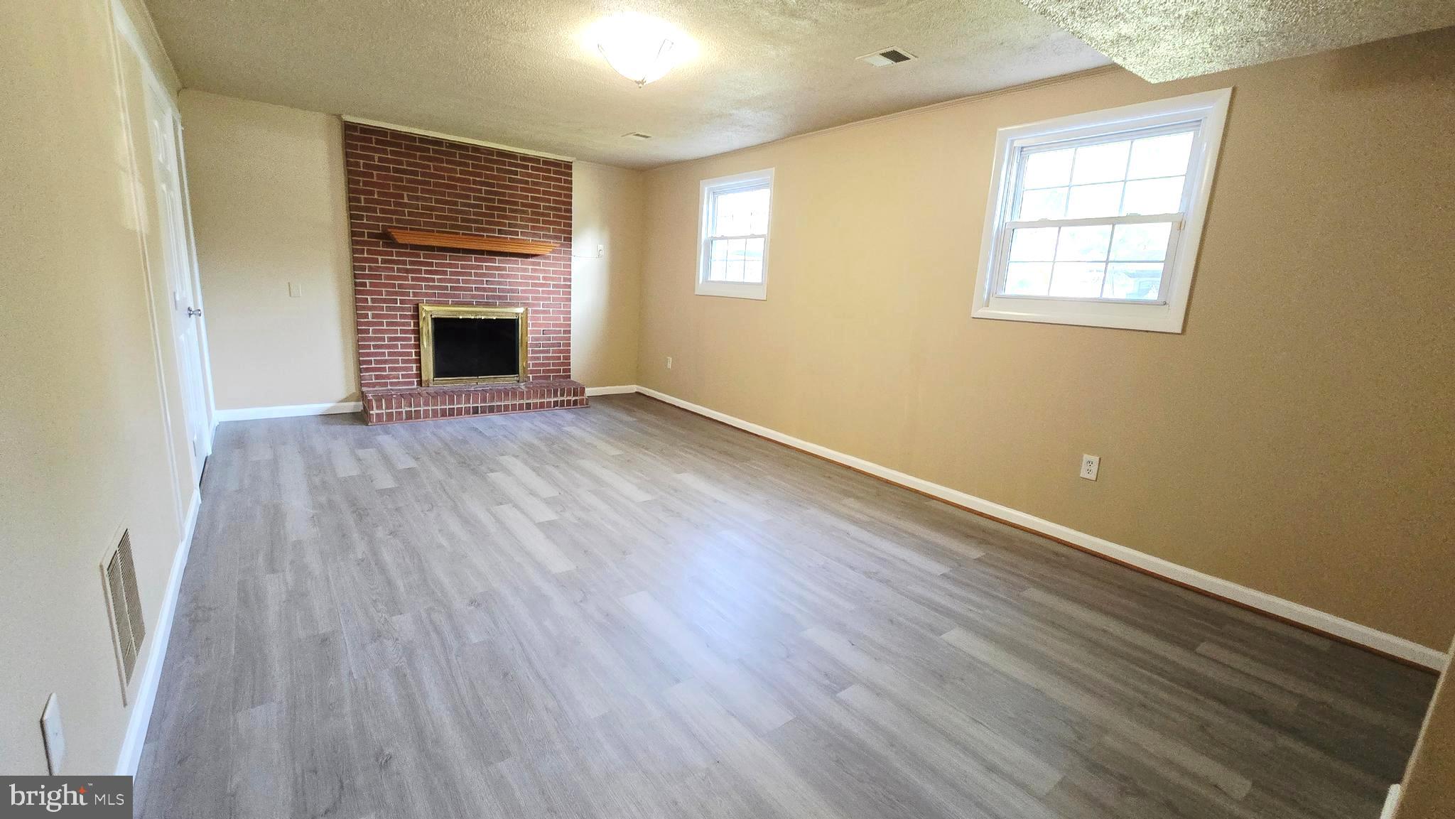 5020 Paducah Road College Park, MD 20740 - Photo 43 of 64 Expansive Family Room