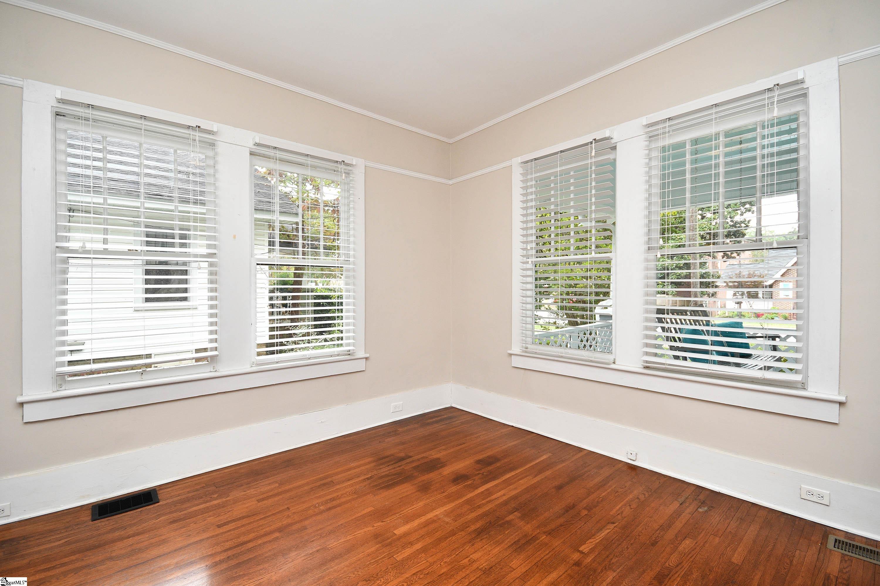8 North Franklin Road Greenville, SC 29609 - Photo 11 of 26 Gallery Image 11