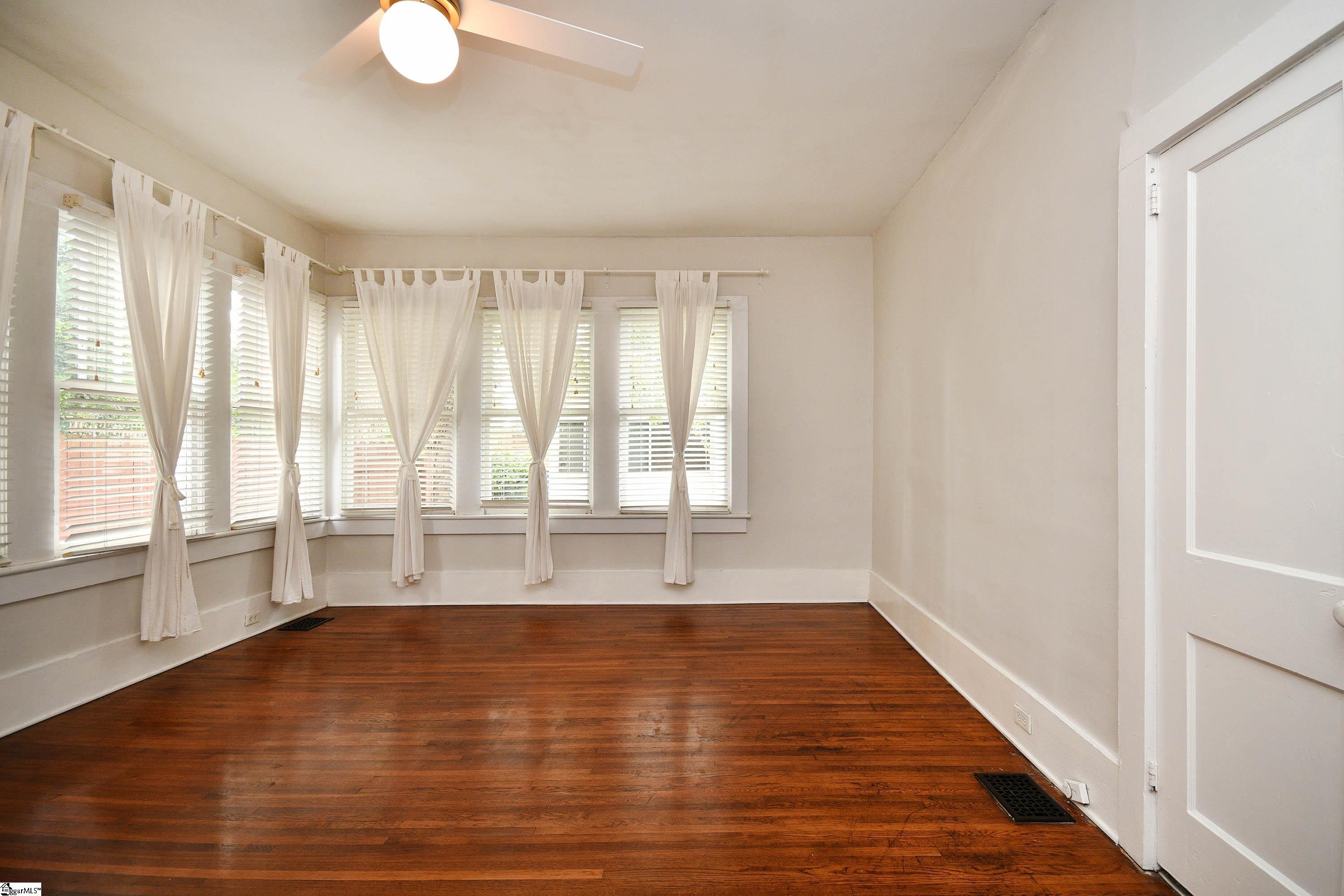 8 North Franklin Road Greenville, SC 29609 - Photo 18 of 26 Gallery Image 18
