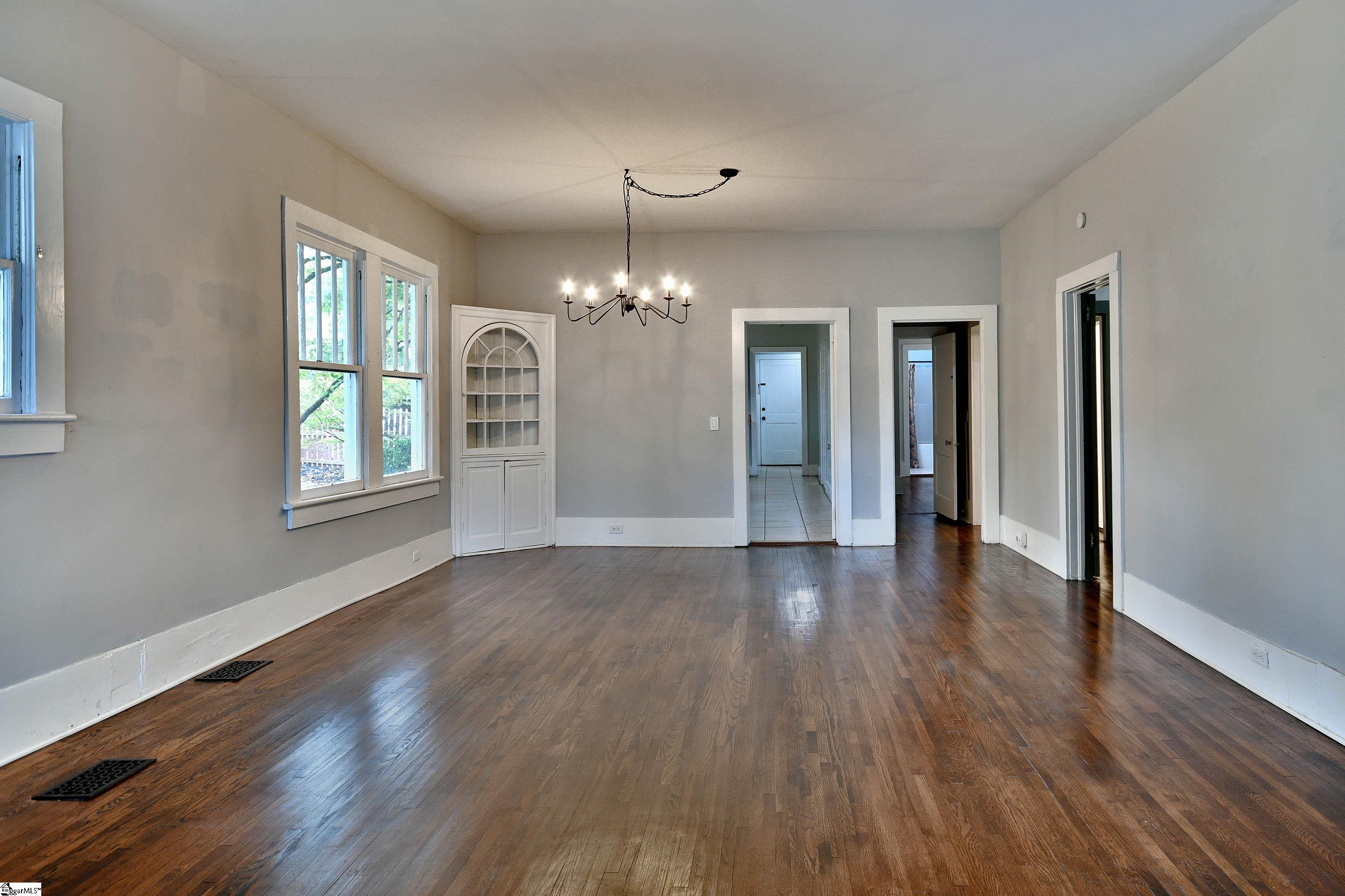 8 North Franklin Road Greenville, SC 29609 - Photo 9 of 26 Gallery Image 9