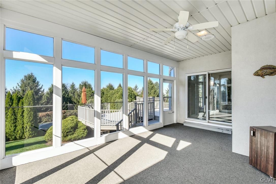 10 Barron Hill Road Easton, PA 18042 - Photo 19 of 35 a very nice looking room with a large window