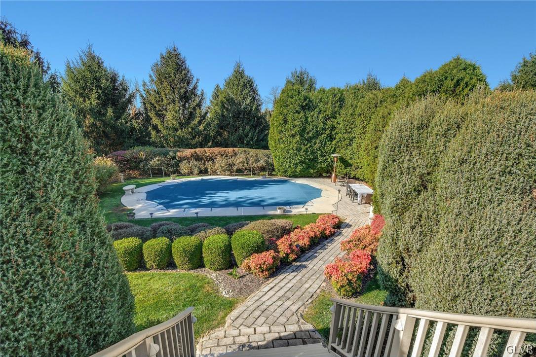 10 Barron Hill Road Easton, PA 18042 - Photo 5 of 35 a view of a backyard with wooden fence