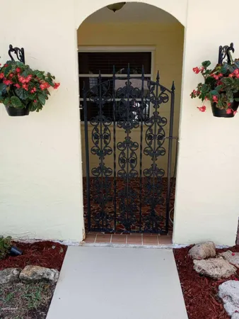 $2,500 | 136 Valencia Drive, Ormond Beach, FL 32176