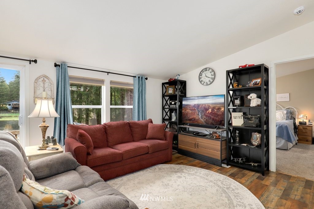 9930 Fairview Lake Road Southwest Port Orchard, WA 98367 - Photo 11 of 28 Gallery Image 11