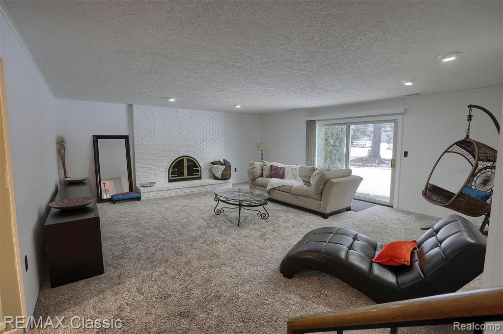 695 Plum Ridge Drive Rochester Hills, MI 48309 - Photo 28 of 38