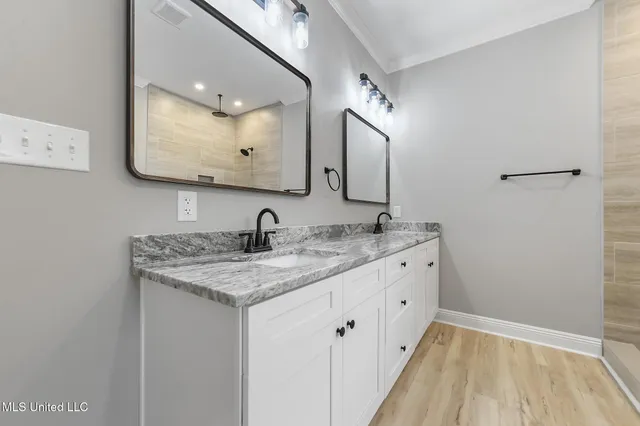 $399,900 | 5360 Hoda Road, Kiln, MS 39556