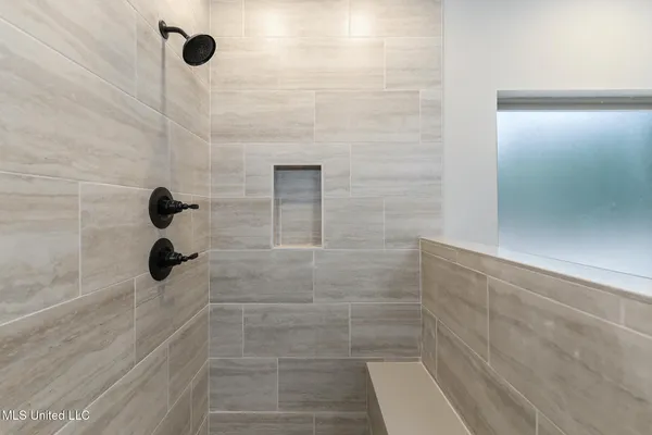 $399,900 | 5360 Hoda Road, Kiln, MS 39556