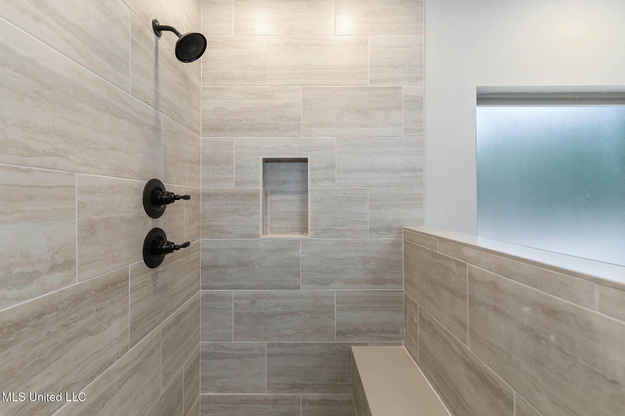 5360 Hoda Road Kiln, MS 39556 - Photo 16 of 38 Master Bathroom