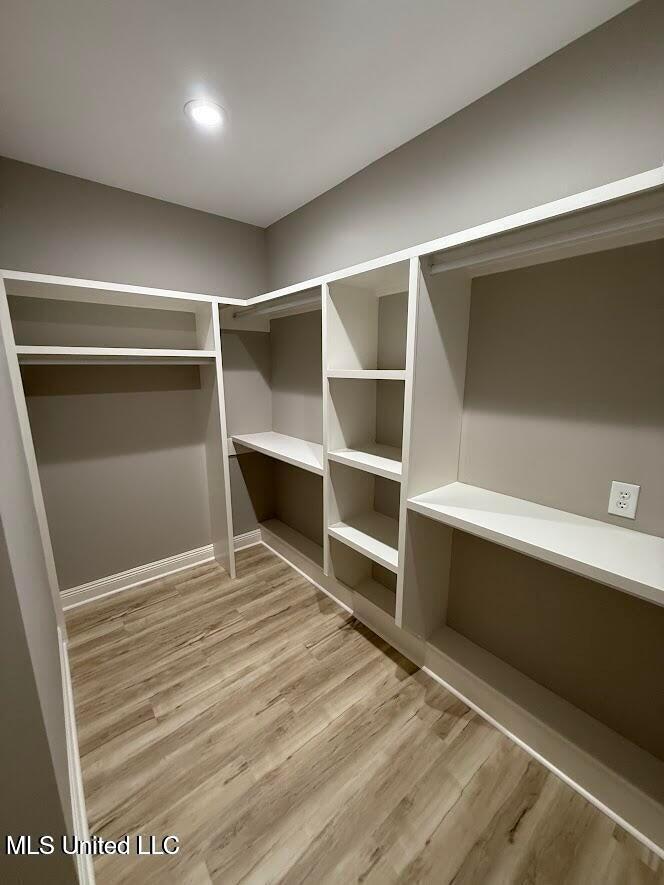 5360 Hoda Road Kiln, MS 39556 - Photo 17 of 38 Master Closet