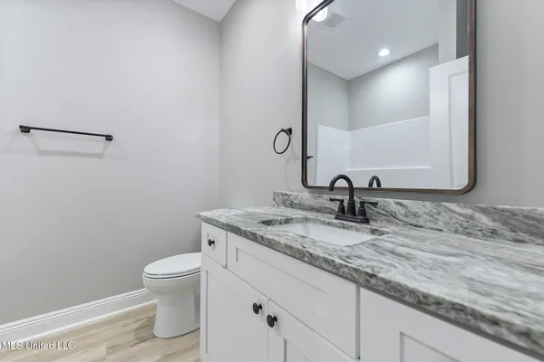 $399,900 | 5360 Hoda Road, Kiln, MS 39556