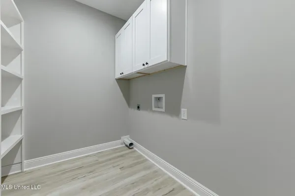 $399,900 | 5360 Hoda Road, Kiln, MS 39556