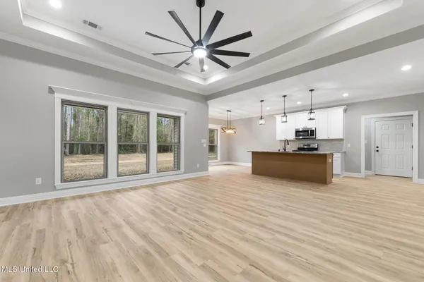 $399,900 | 5360 Hoda Road, Kiln, MS 39556