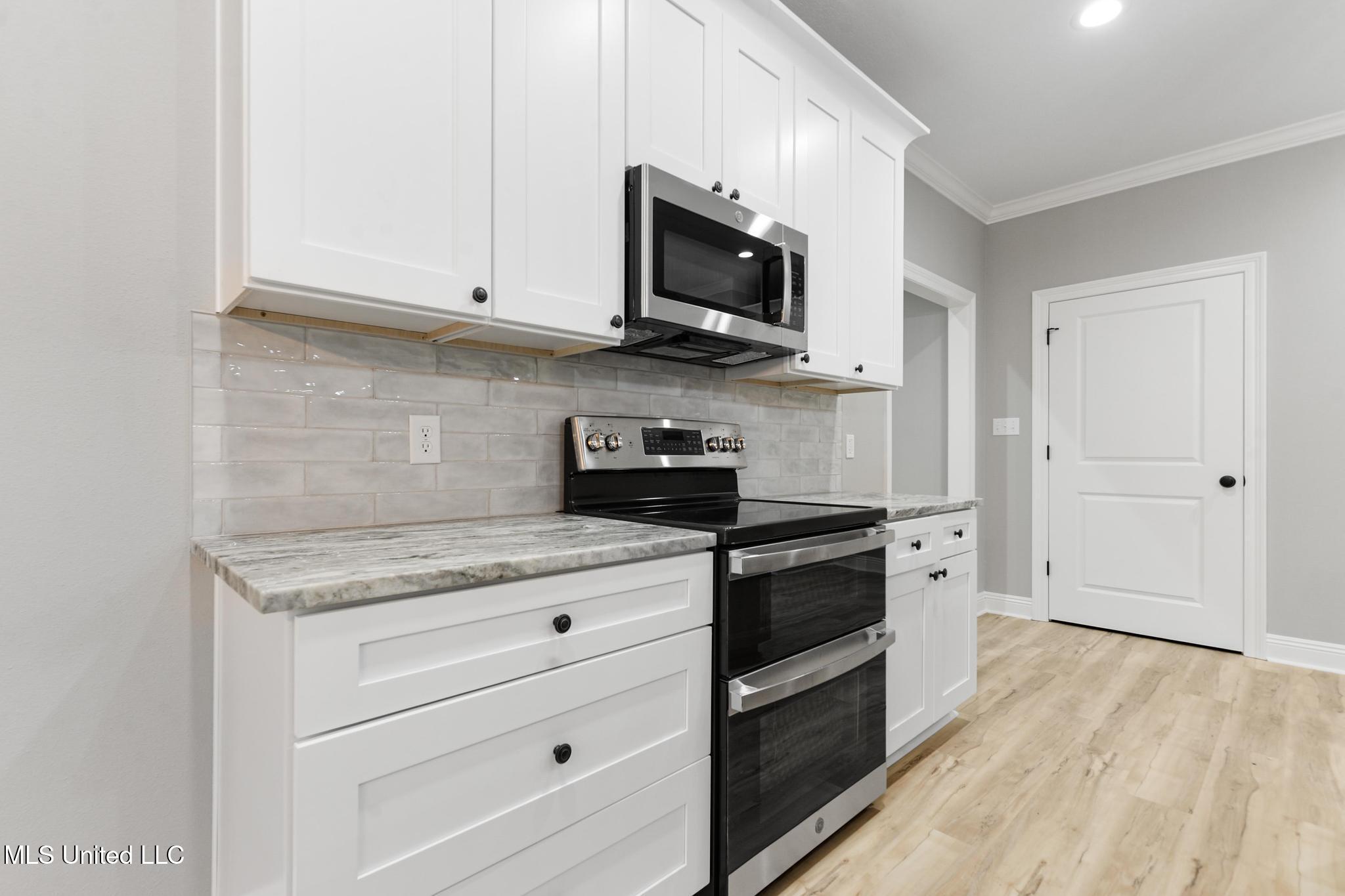 5360 Hoda Road Kiln, MS 39556 - Photo 10 of 38 Kitchen