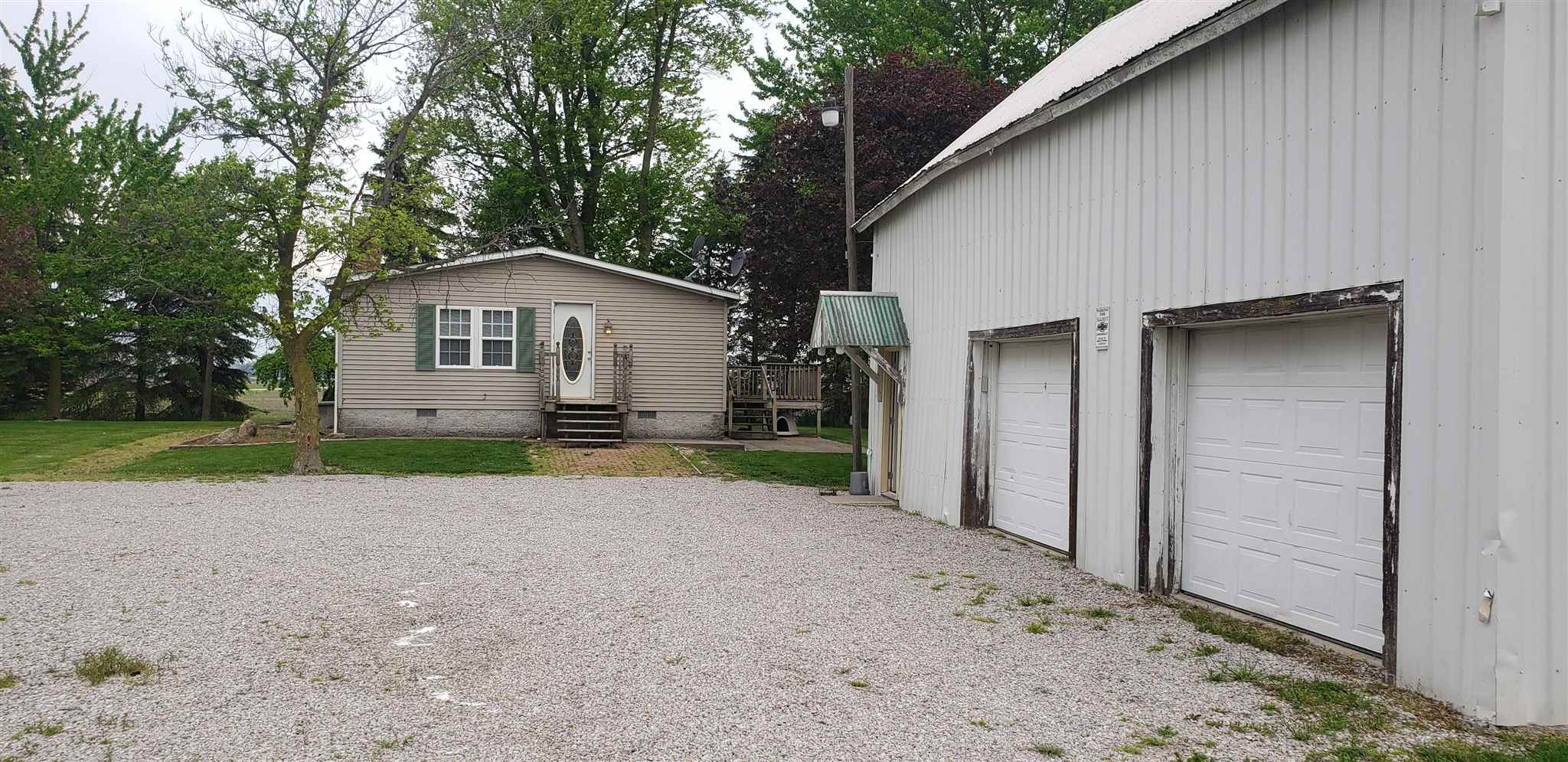 22215 Howe Road Woodburn, IN 46797 - Photo 4 of 21