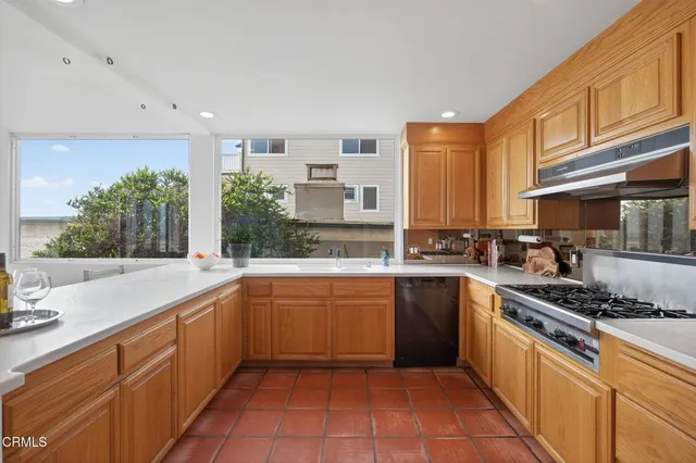 $3,895,000 | 4169 Ocean Drive, Oxnard, CA 93035