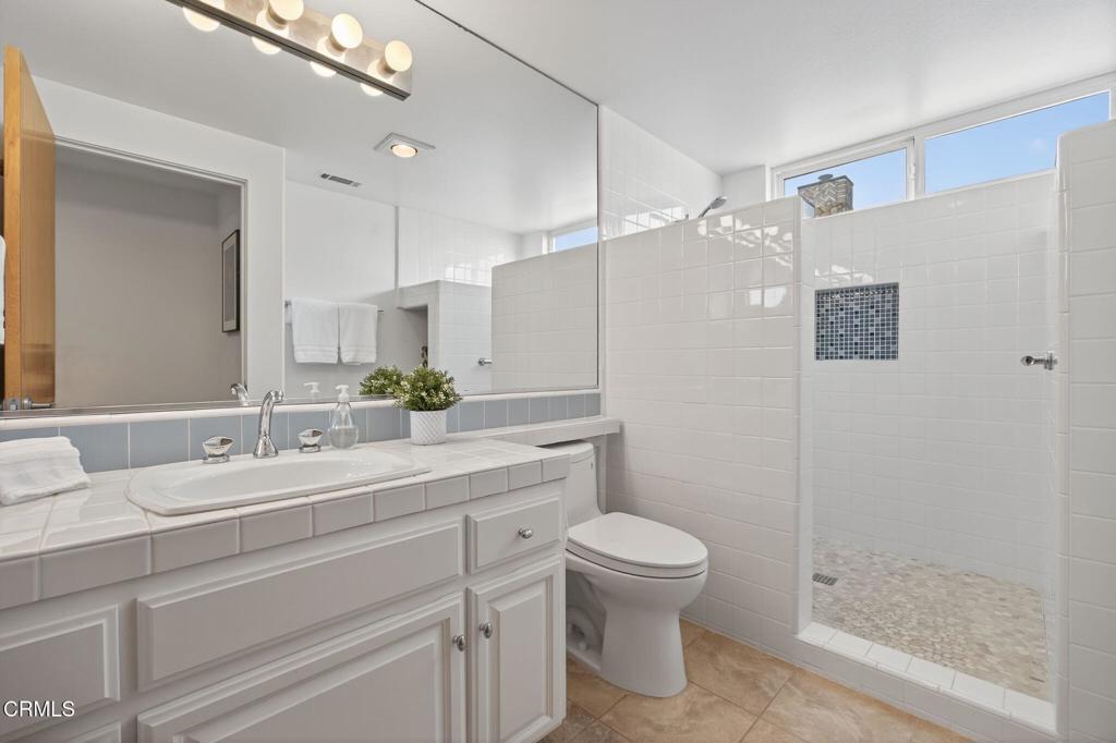 4169 Ocean Drive Oxnard, CA 93035 - Photo 46 of 74 54-web-or-mls-007_Upmarketmedia_4169Oce-