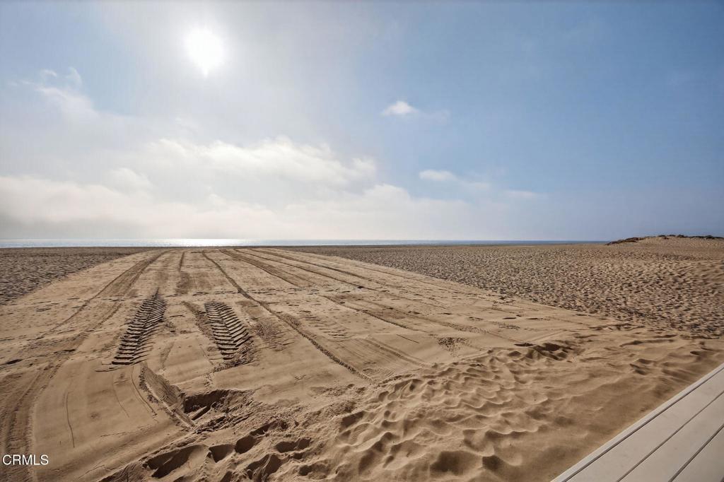 4169 Ocean Drive Oxnard, CA 93035 - Photo 54 of 74 67-web-or-mls-030_Upmarketmedia_4169Oce-