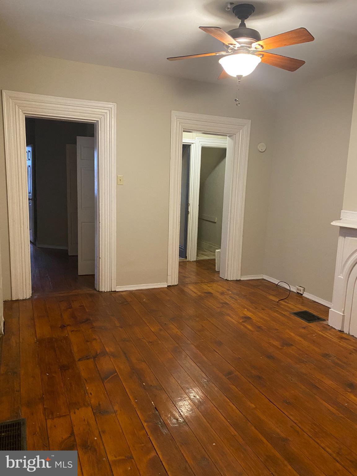 260 Verbeke Street Harrisburg, PA 17102 - Photo 5 of 20 Charming space with classic wooden floors.