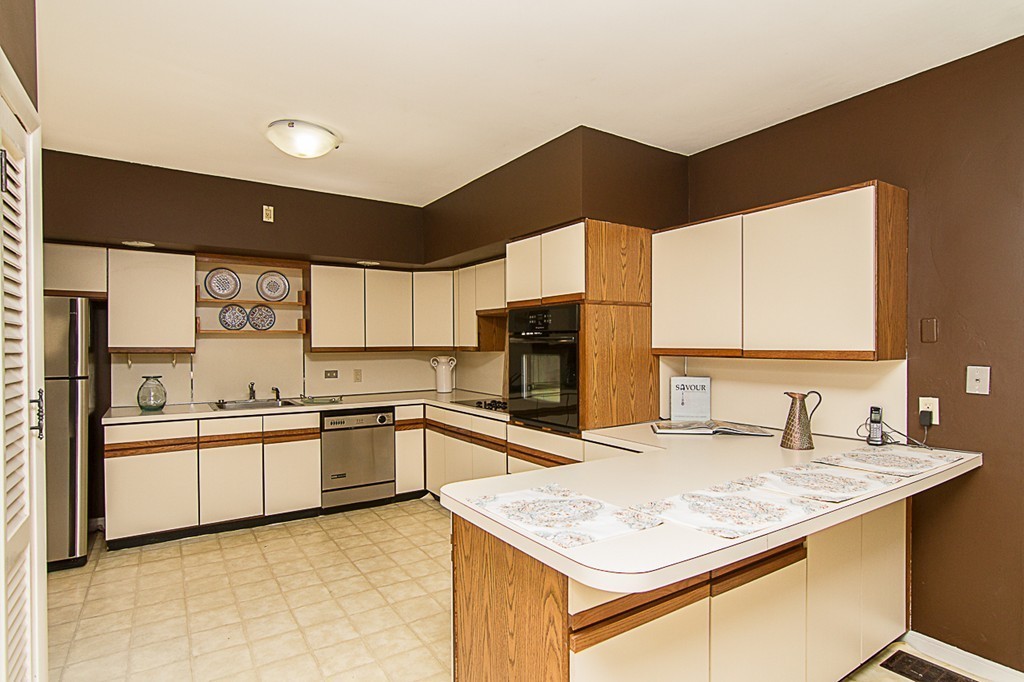 160 Granite Street Medfield, MA 02052 - Photo 13 of 30
