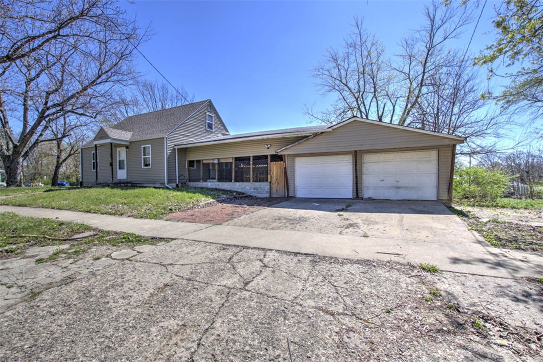 1003 West Sunset Avenue Decatur, IL 62522 - Photo 2 of 18 Gallery Image 2