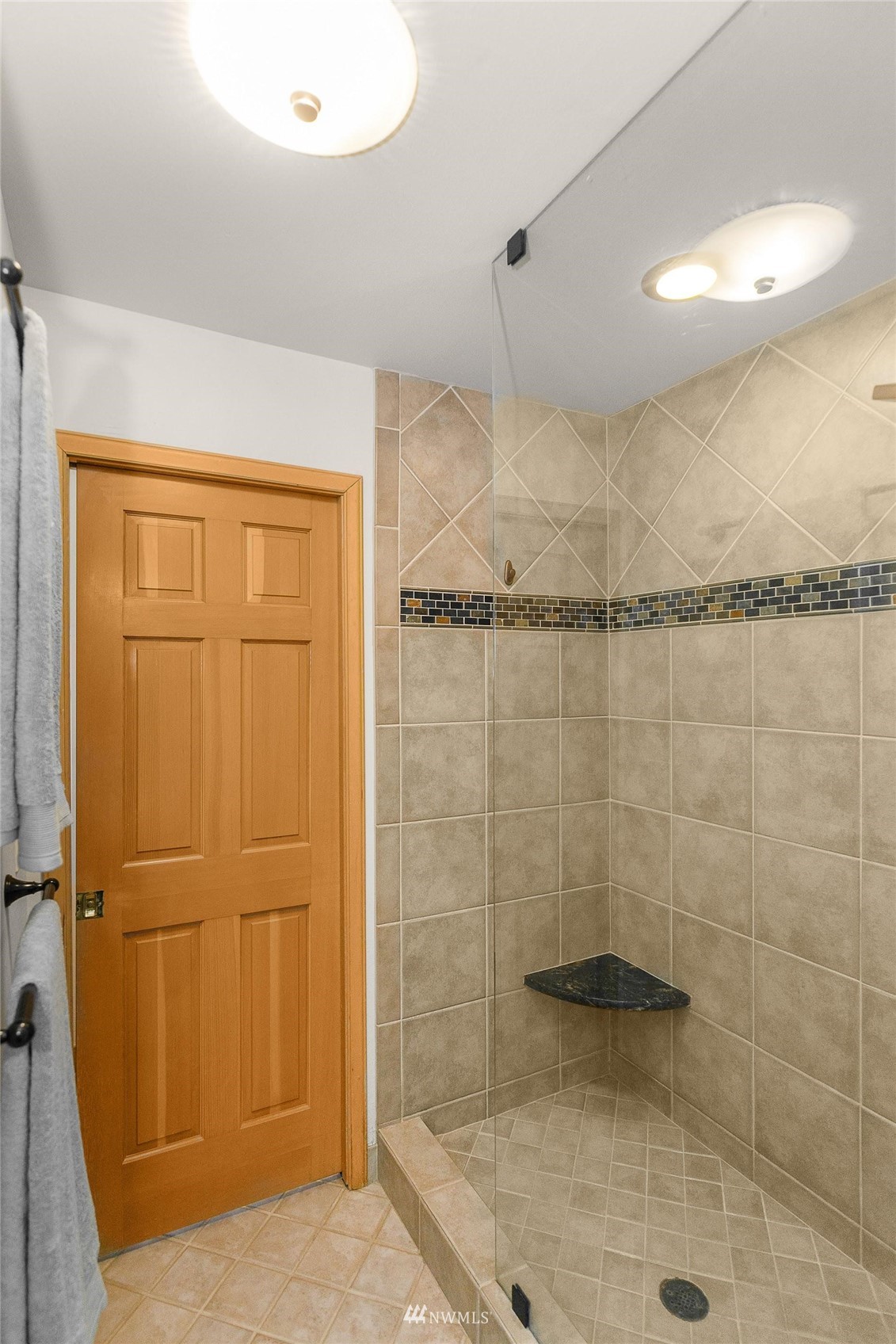 17520 187th Place Southeast Renton, WA 98058 - Photo 21 of 33 Gallery Image 21