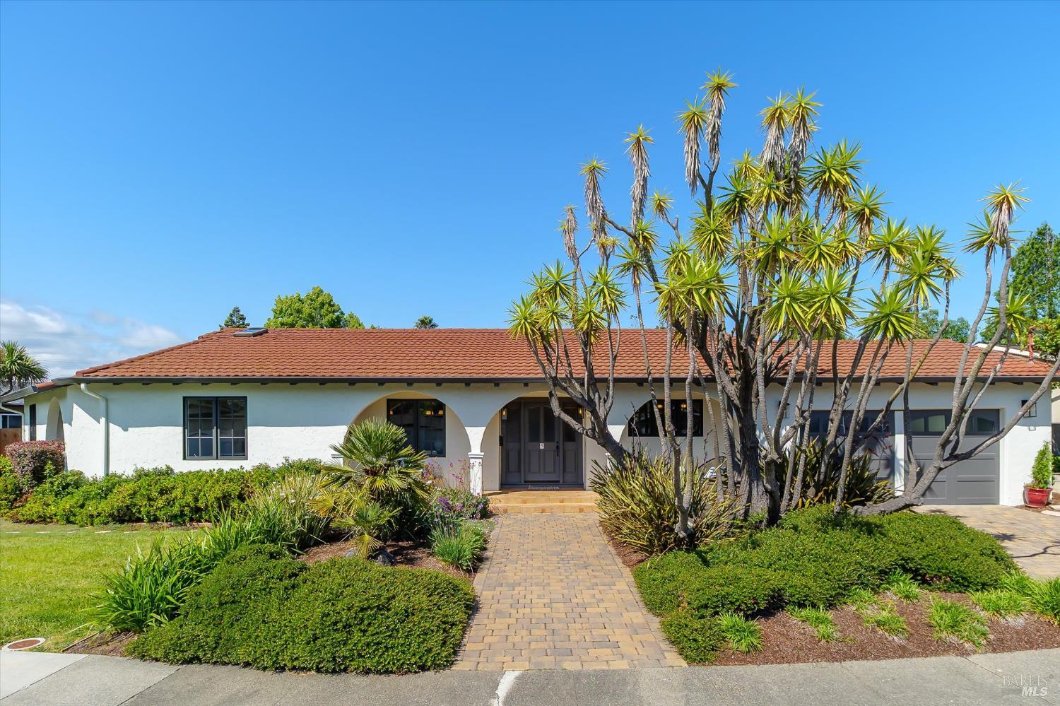 5 Edgemar Way Corte Madera, CA 94925 - Photo 1 of 54