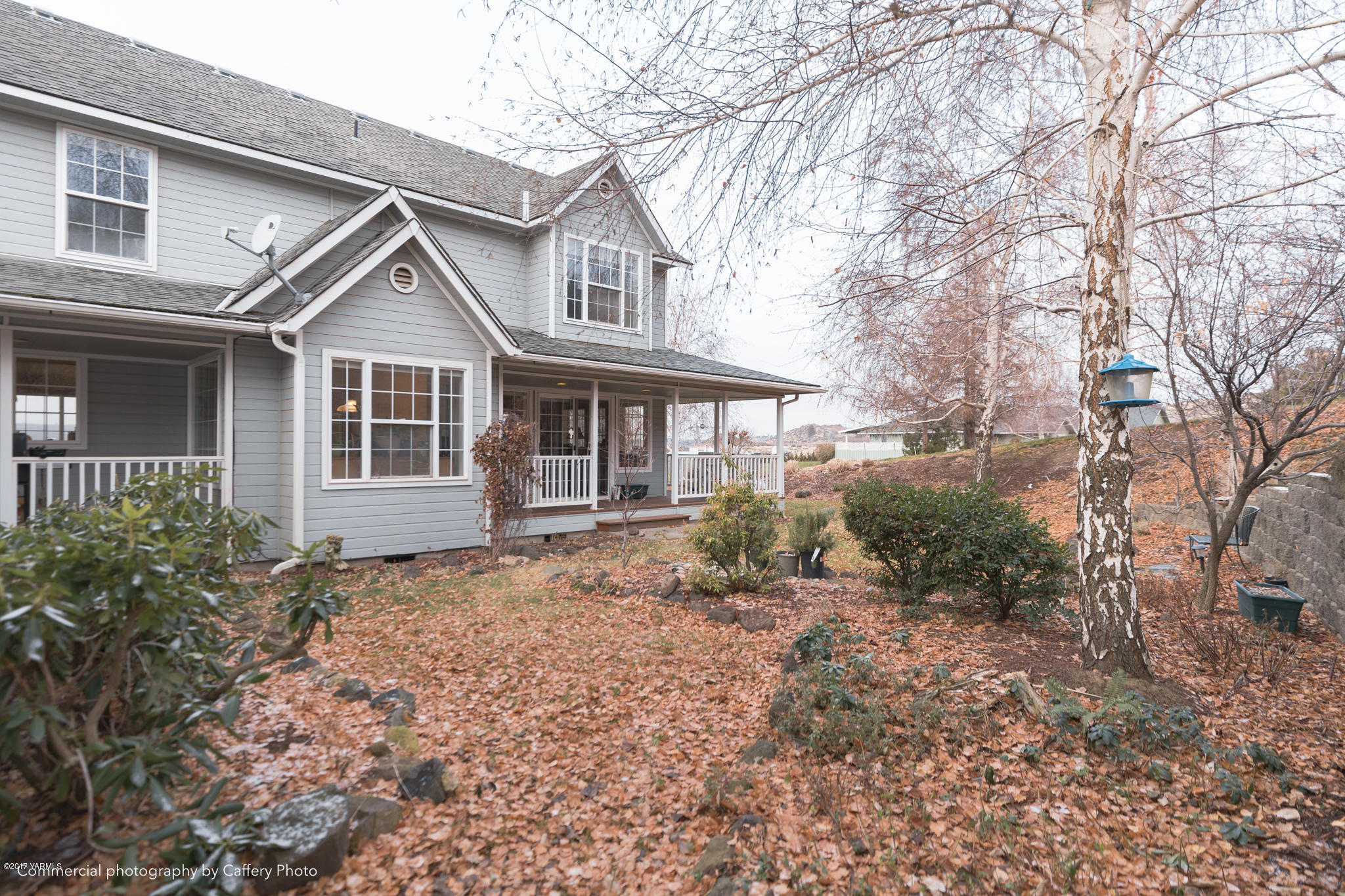 601 Hancock Road Cowiche, WA 98923 - Photo 19 of 28 a front view of a house with a garden