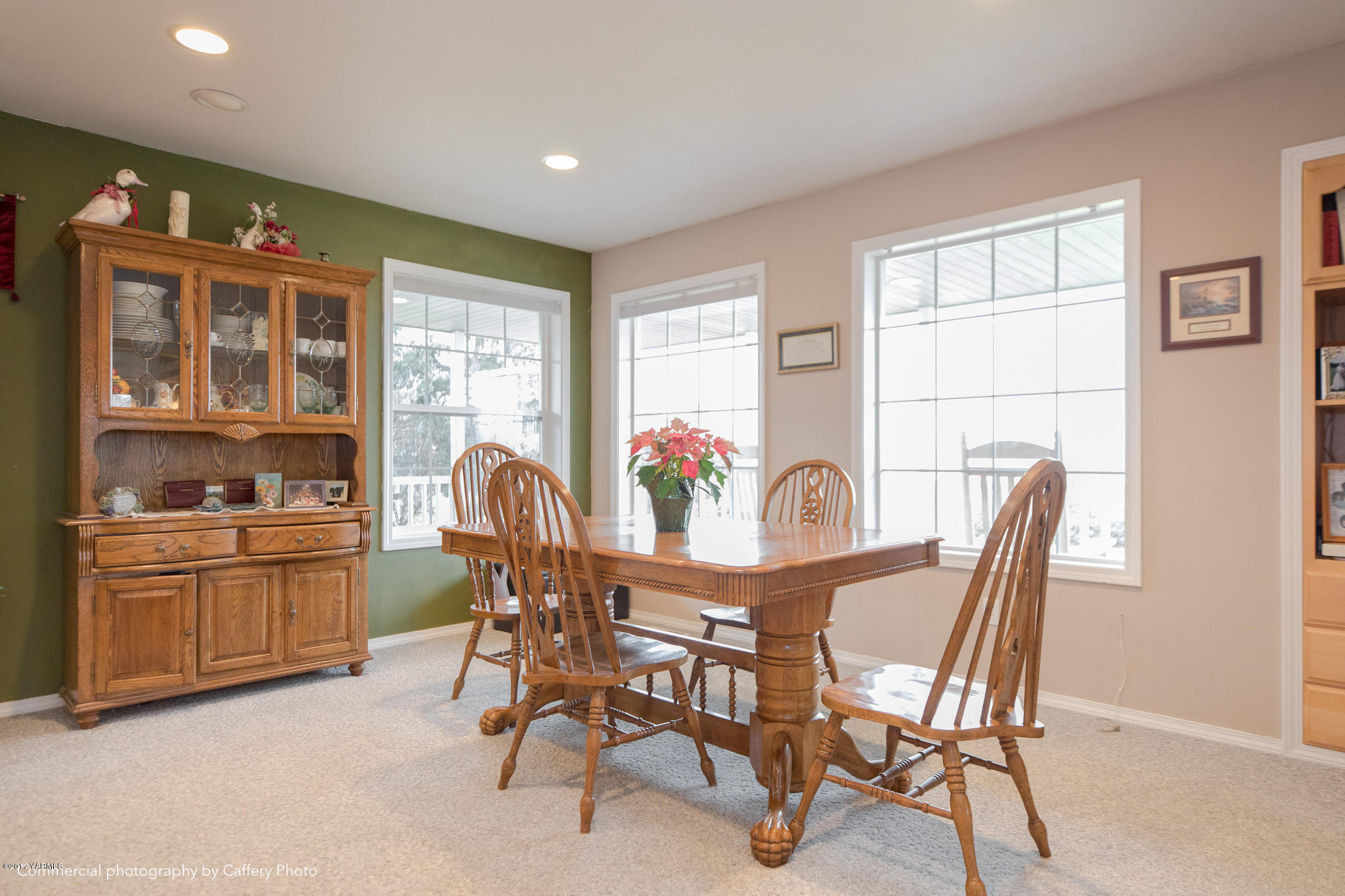 601 Hancock Road Cowiche, WA 98923 - Photo 5 of 28 a dining room with furniture and window