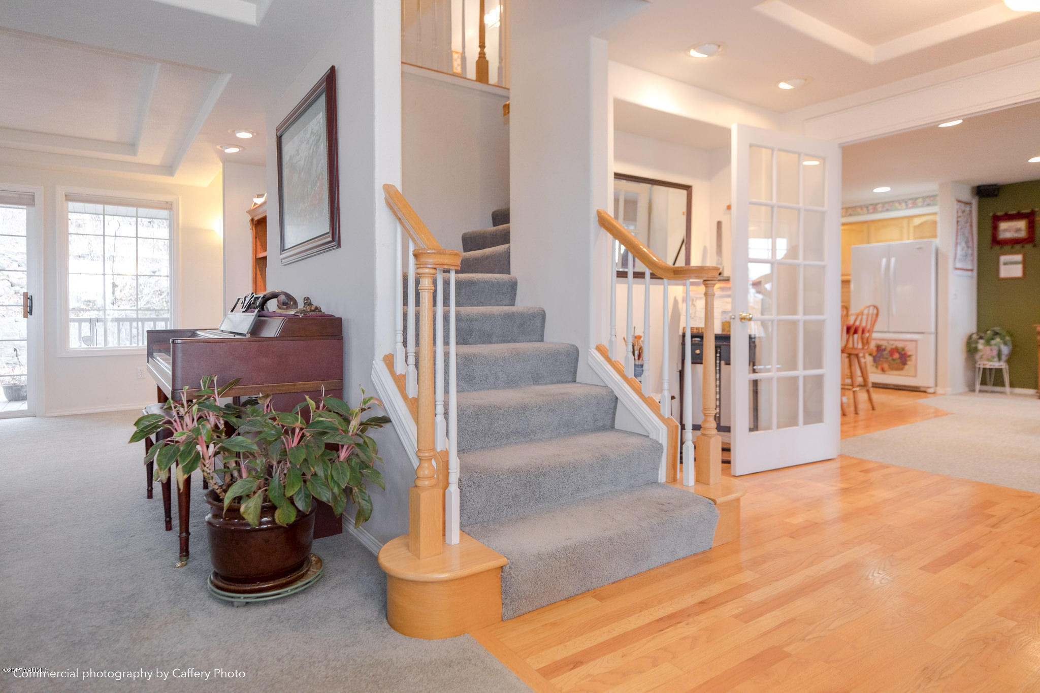 601 Hancock Road Cowiche, WA 98923 - Photo 10 of 28 a view of entryway with livingroom
