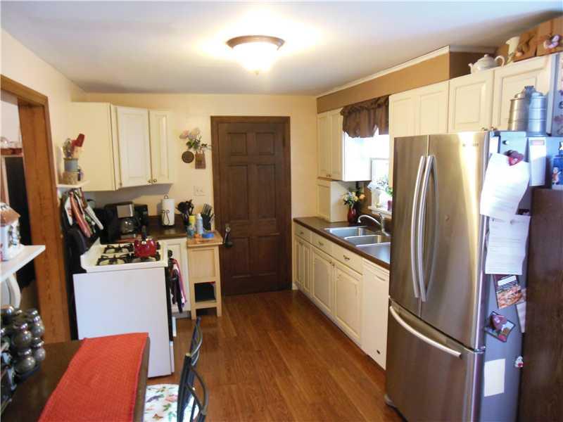 1708 Bower Hill Road Pittsburgh, PA 15243 - Photo 6 of 15 Kitchen.